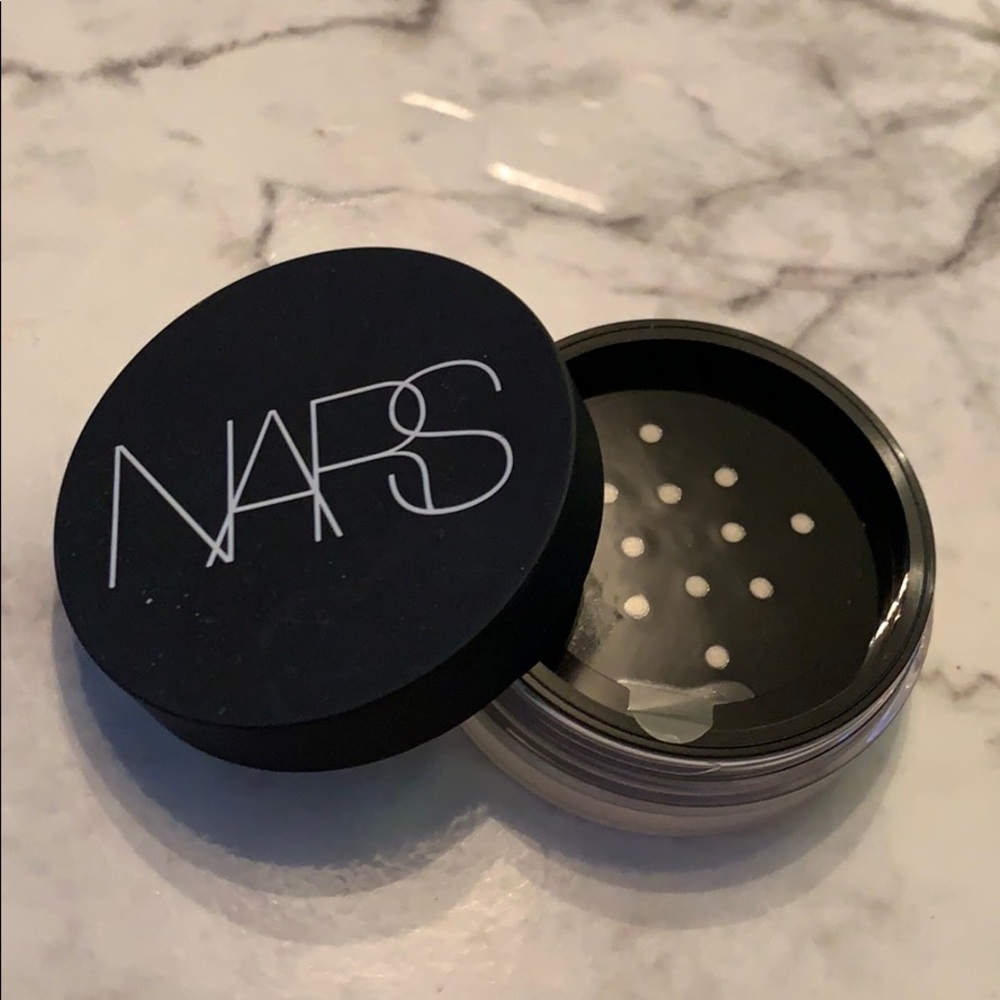 NARS Valley Soft Velvet Loose Setting Powder